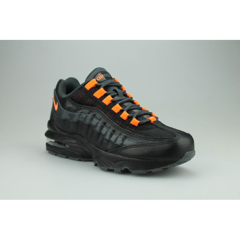 nike air max 95 junior black and orange