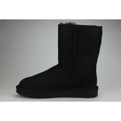 Ugg W Classic Short 2 Noir