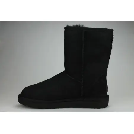 Ugg W Classic Short 2 Noir