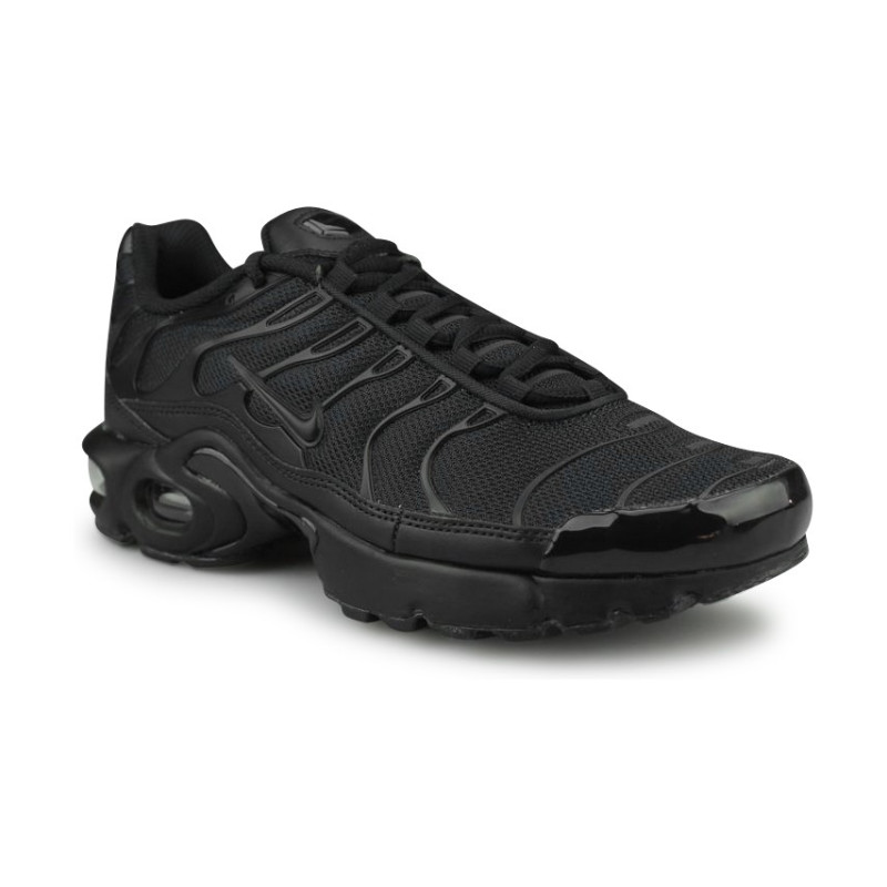 nike air max plus junior black