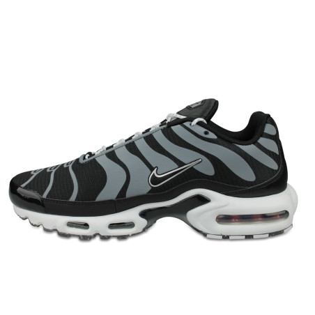 Nike Air Max Plus TN Regrind Noir