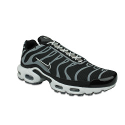 Nike Air Max Plus TN Regrind Noir