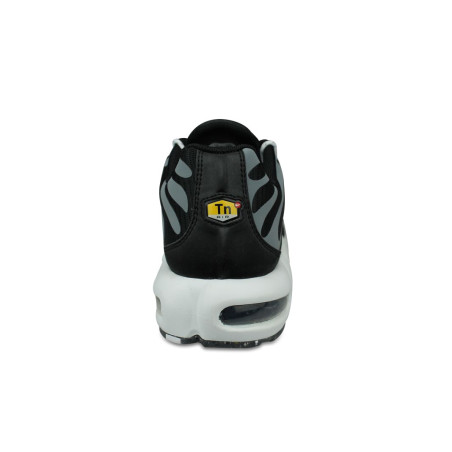 Nike Air Max Plus TN Regrind Noir
