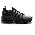 Nike Air VaporMax Plus Neon