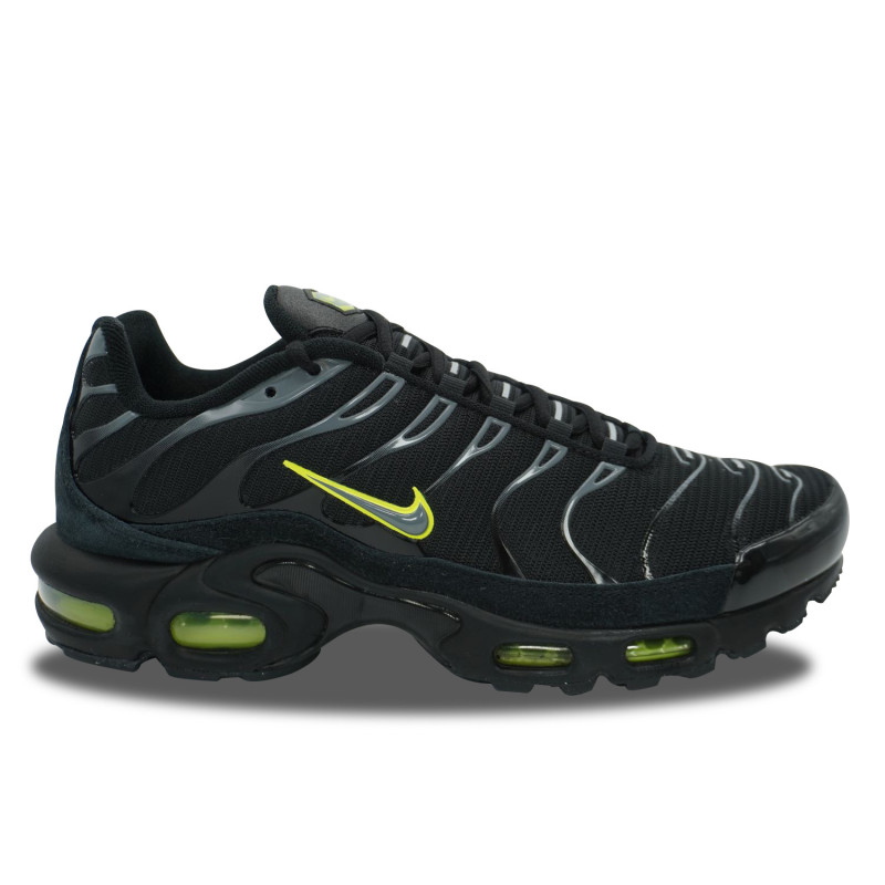 Nike Air Max Plus TN Black Volt