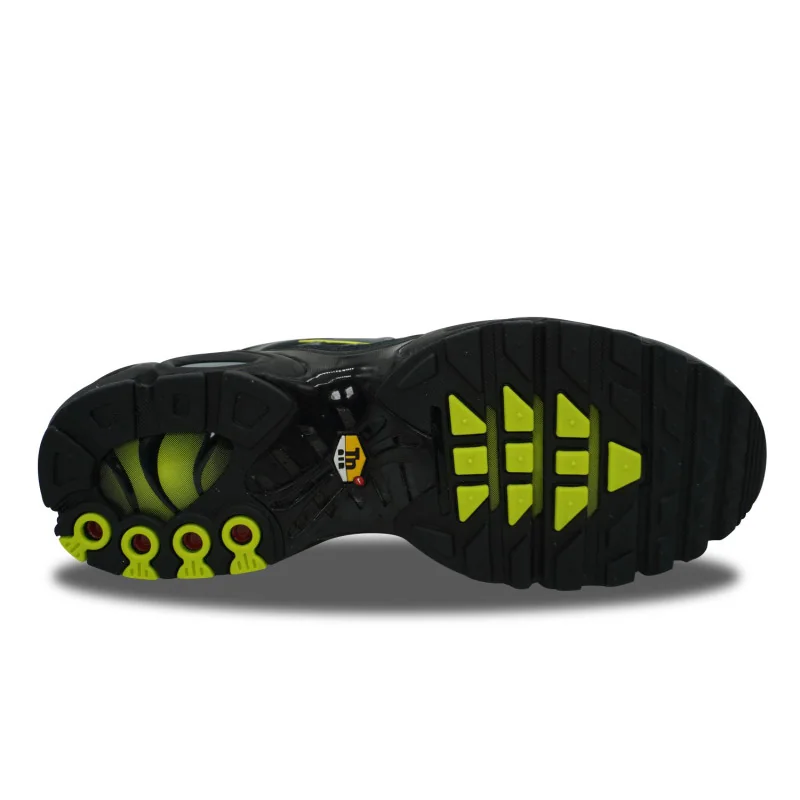 Nike Air Max Plus TN Black Volt