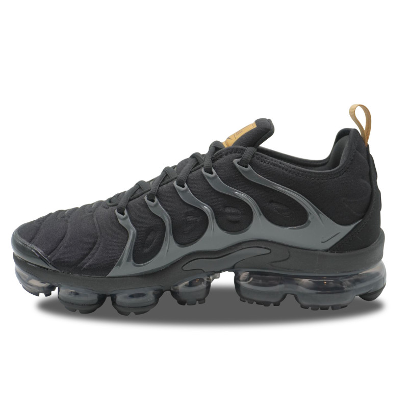 Nike Air VaporMax Plus Black Metallic Gold