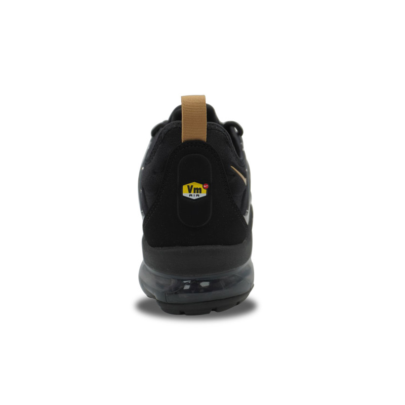 Nike Air VaporMax Plus Black Metallic Gold