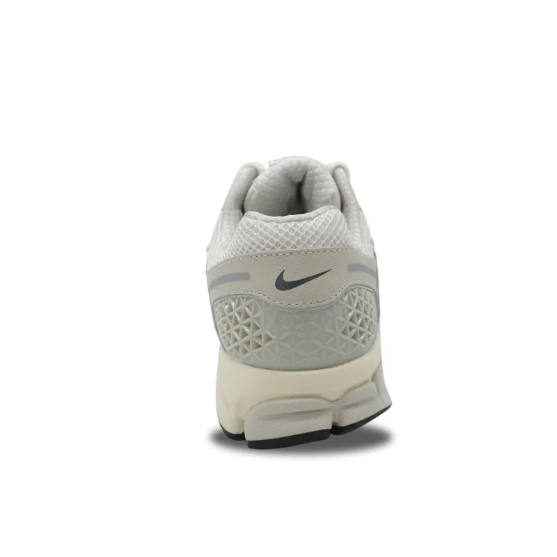 Nike Zoom Vomero 5 Platinum Tint