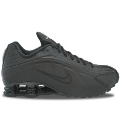 Nike Shox R4 Black Max Red | AR3565-004